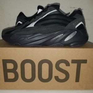 Yeezy 350 Zebra V2 Boost Glow Clay Nmd adidas Static True